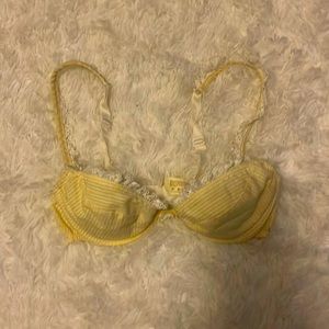 Victoria Secret No padded underwire bra, SZ 34 B white with yellow stripes